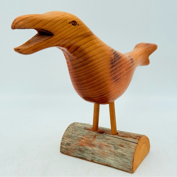 Vintage Carved Wood Seagull, Acadian Handcrafts Shorebird Sculpture, home decor - Picture 3 of 11